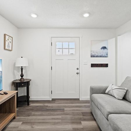 Peach Street Super Suite Medford Exterior foto