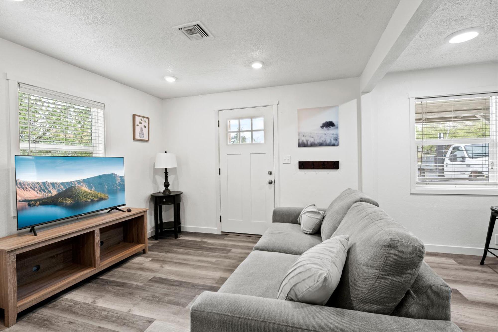 Peach Street Super Suite Medford Exterior foto