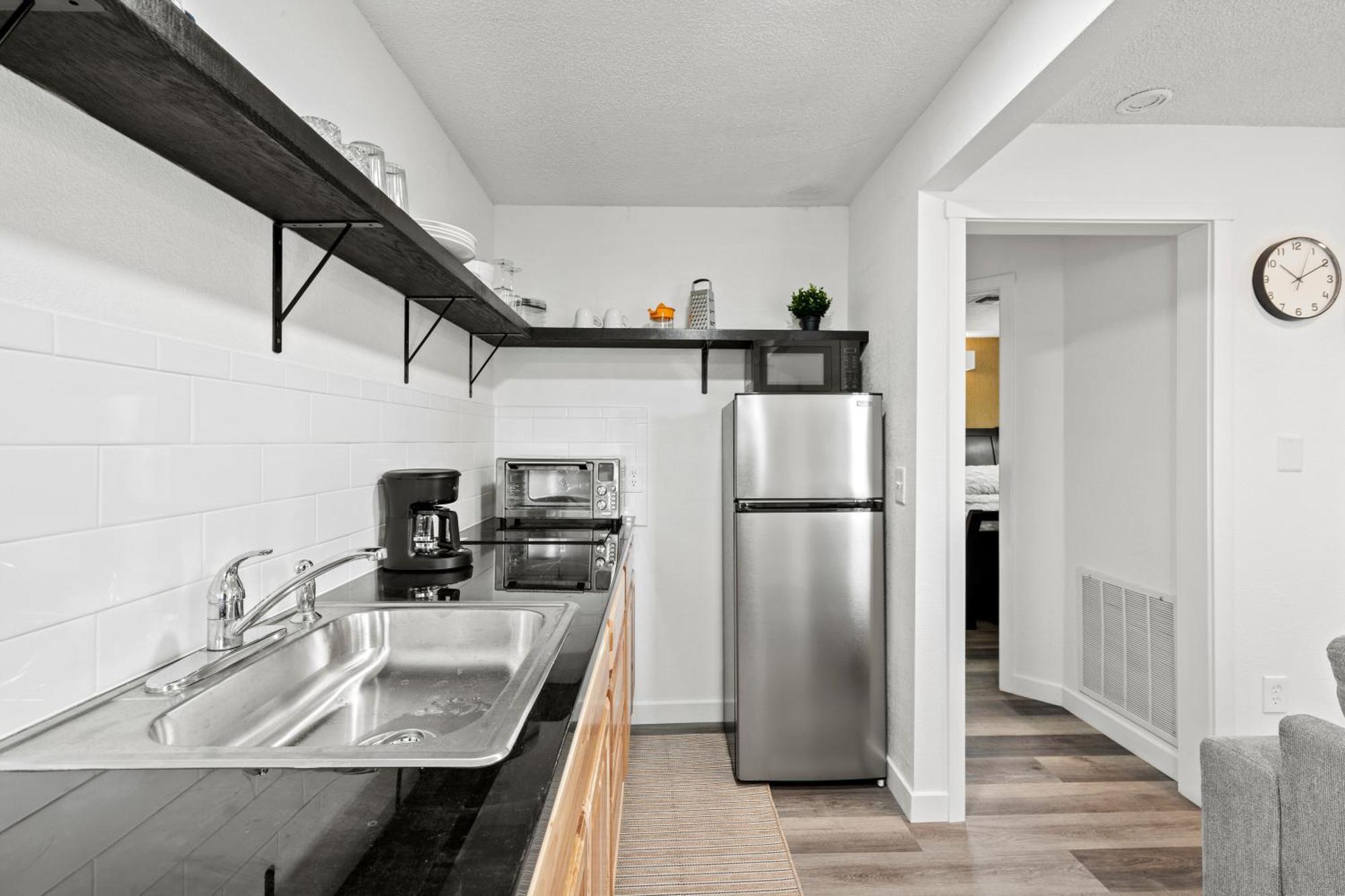 Peach Street Super Suite Medford Exterior foto
